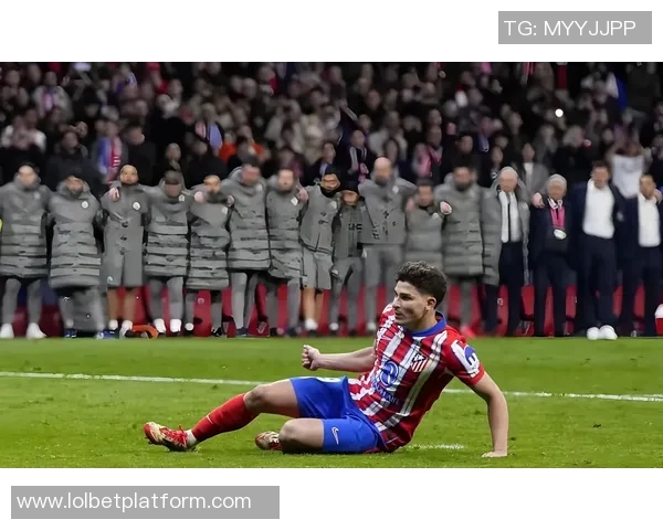 友谊赛精彩回顾：拜仁绝杀皇马全场沸腾战术解析