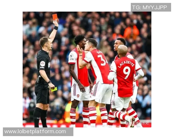 英超焦点战阿森纳大胜那不勒斯争议判罚引发全场热议